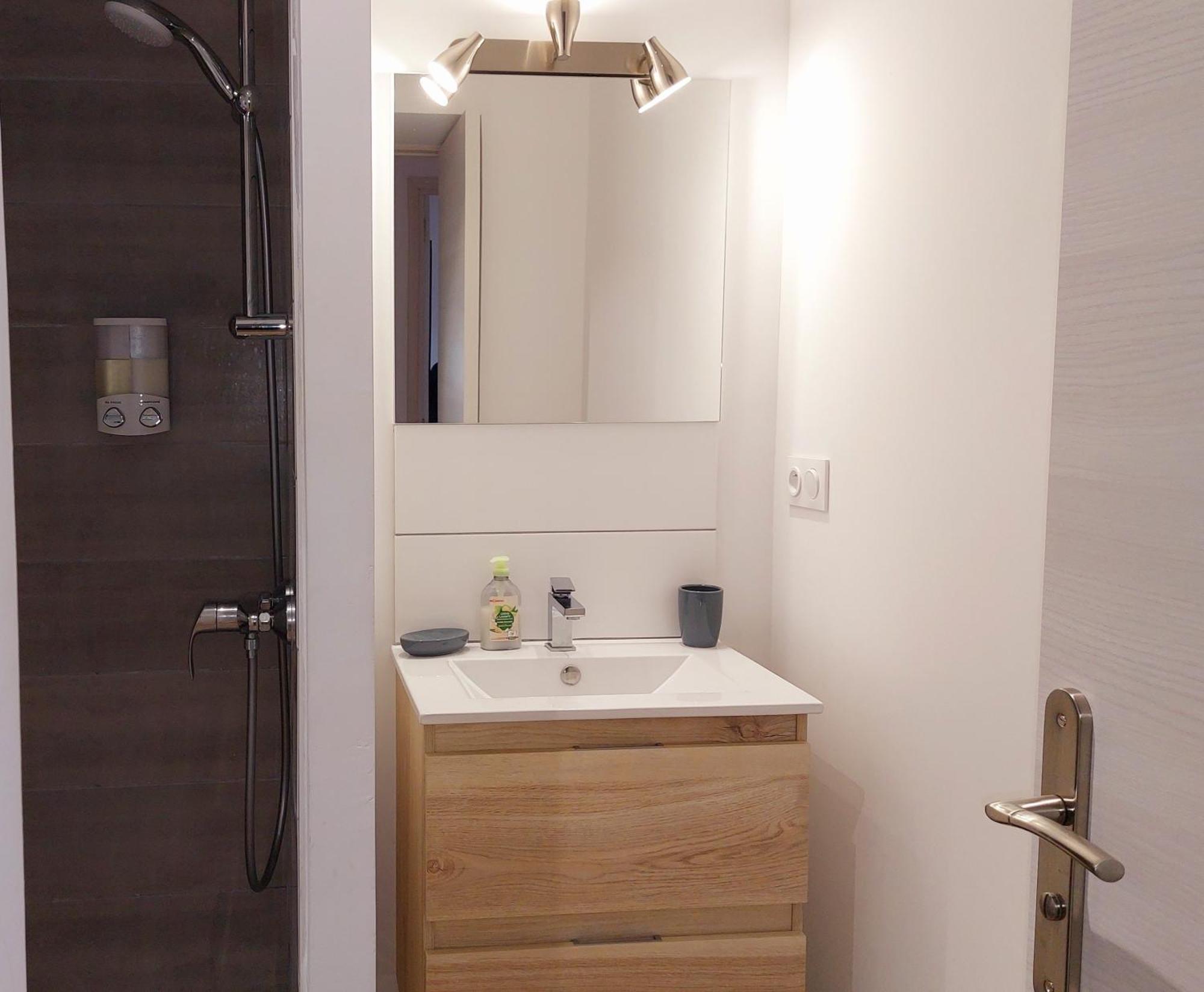 Apartmán Duplex Cocoon - 10 Min De Blaye - 20 Min Cnpe - Wifi - Tv Hd Saint-Seurin-de-Cursac Exteriér fotografie