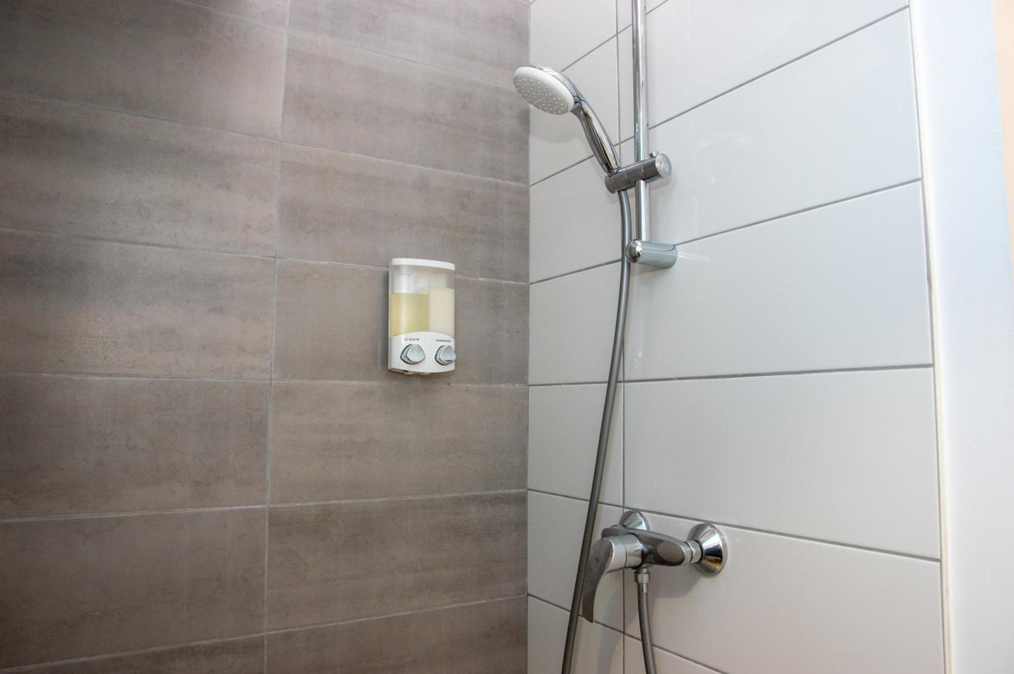 Apartmán Duplex Cocoon - 10 Min De Blaye - 20 Min Cnpe - Wifi - Tv Hd Saint-Seurin-de-Cursac Exteriér fotografie