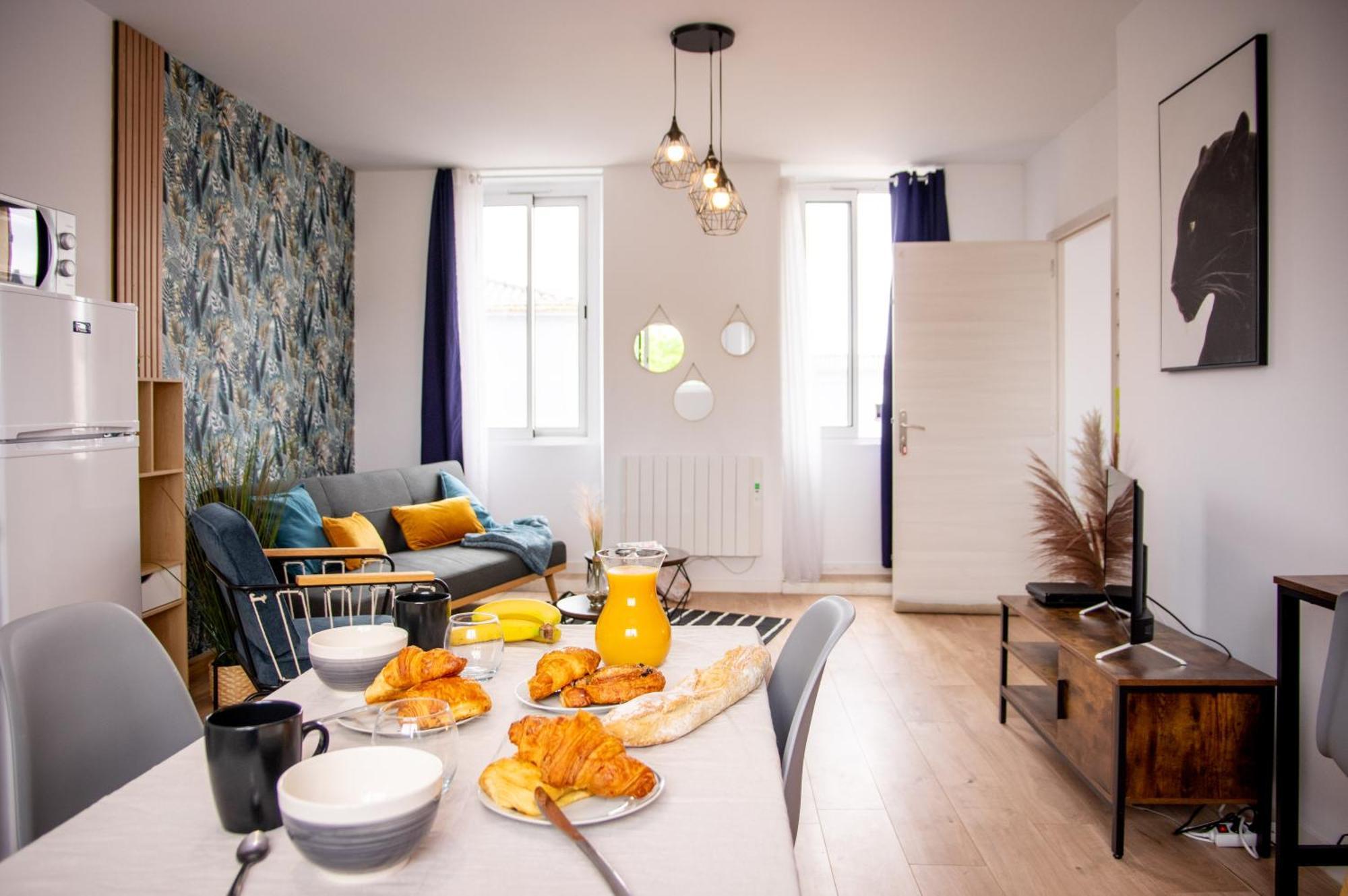 Apartmán Duplex Cocoon - 10 Min De Blaye - 20 Min Cnpe - Wifi - Tv Hd Saint-Seurin-de-Cursac Exteriér fotografie